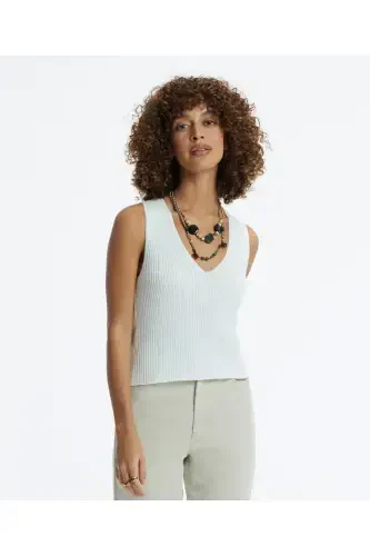 Sleeveless V-neck Knit Top-OFF WHITE - 3