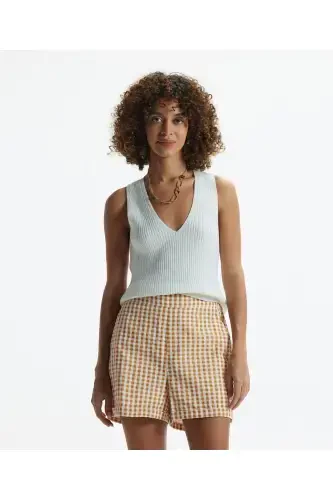 Sleeveless V-neck Knit Top-OFF WHITE - 5