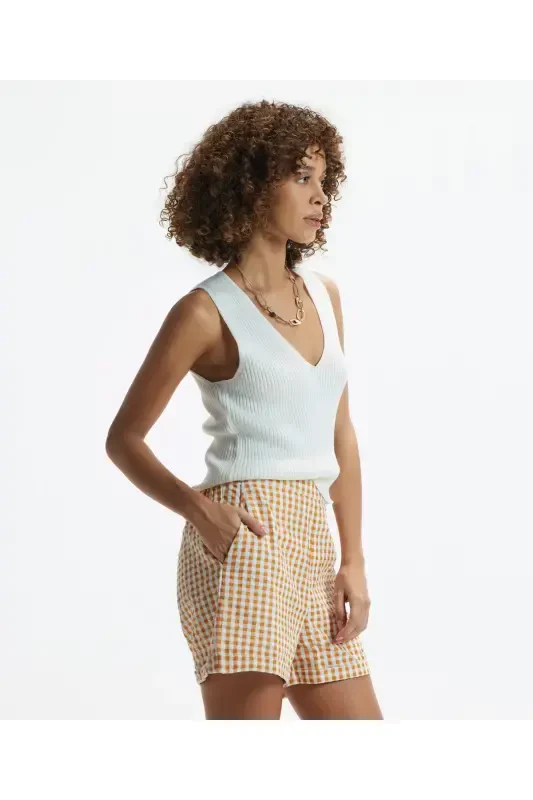 Sleeveless V-neck Knit Top-OFF WHITE - 6