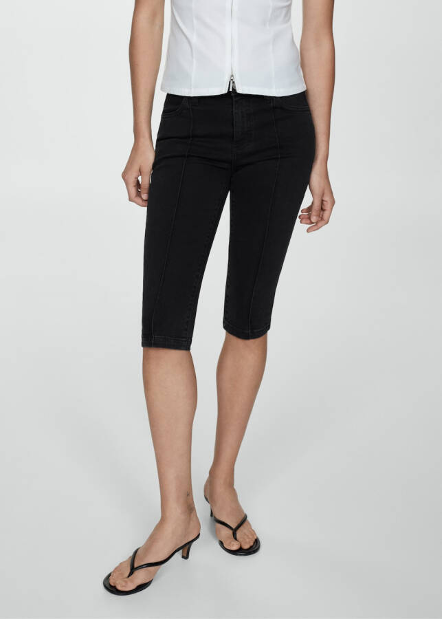 Slim capri jeans with decorative stitching - Black denim - 6