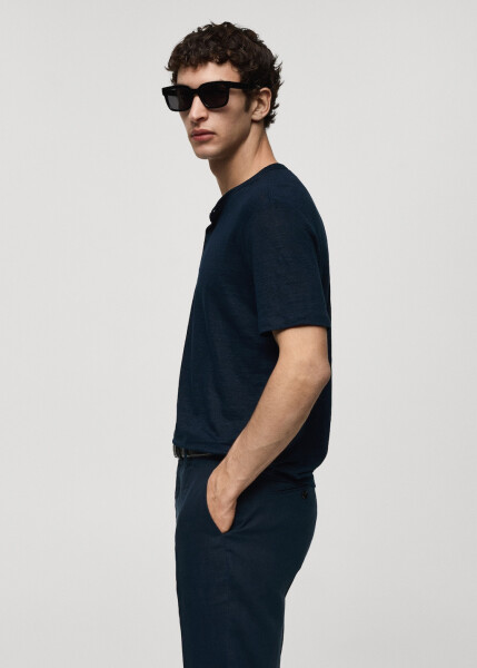 Slim fit 100% linen t-shirt - 8