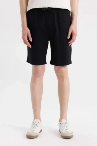 Slim Fit Basic Short Qora - 1
