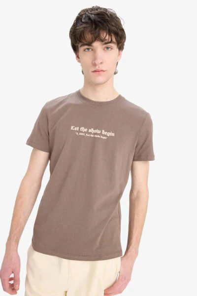 Slim Fit Dar Kesim Bisiklet Yaka Baskılı Kısa Kollu Tişört-Açık Kahve - Modazone