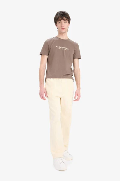 Slim Fit Dar Kesim Bisiklet Yaka Baskılı Kısa Kollu Tişört-Açık Kahve - Modazone (1)