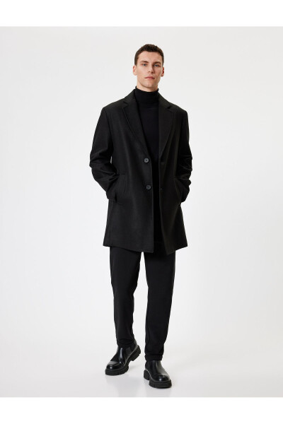 Slim Fit cashmere coat with pocket details. - 2