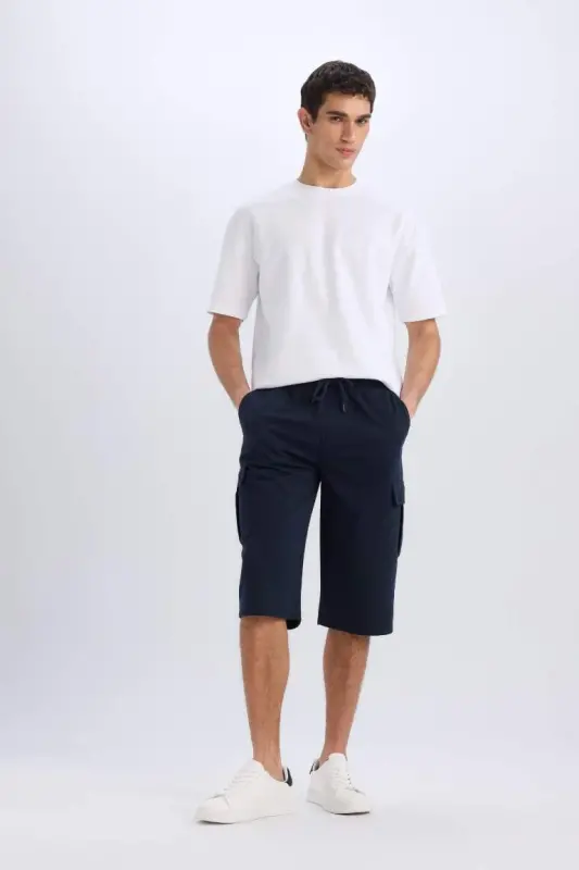 Slim Fit Dar Kesim Kargo Cepli Basic Düz Kapri Şort-Lacivert - DEFACTO