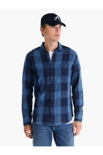 Slim fit, checkered blue men's long-sleeved shirt. - 1