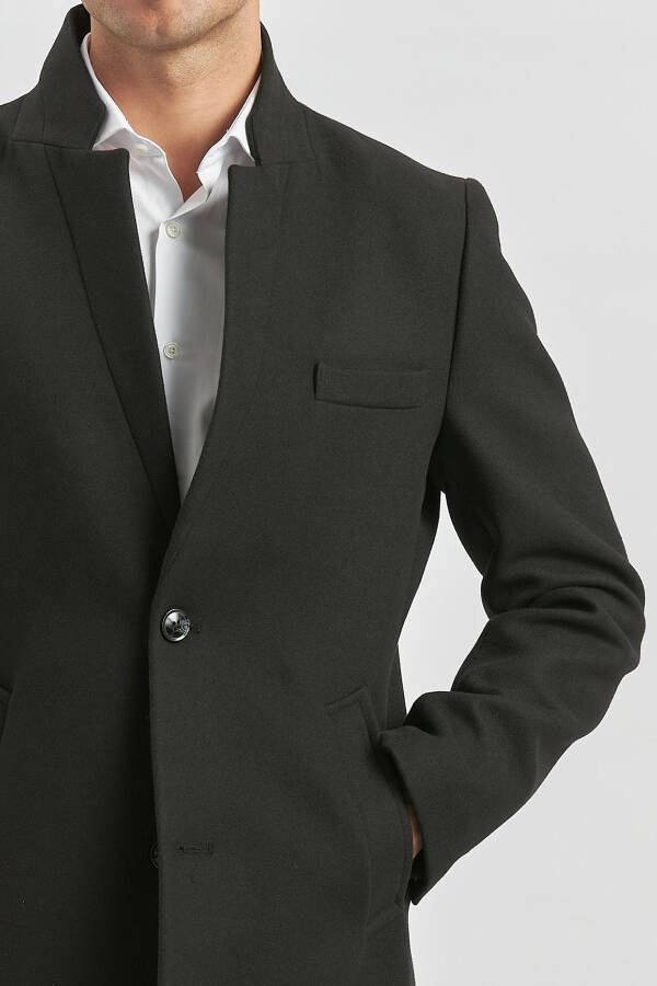 Slim fit, classic coat. Lined, half quilted. - 11