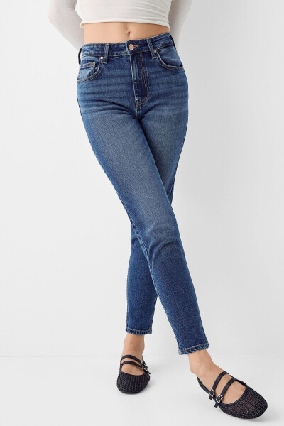 Slim Fit Comfort Mom Jean - 1