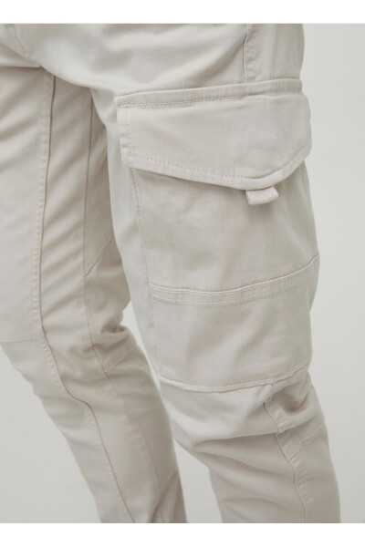 Slim fit cream men's cargo pants - 3