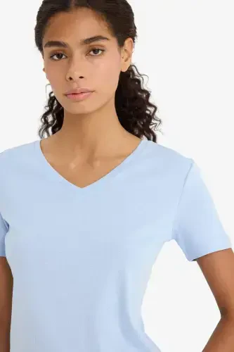 Slim Fit Dar Kesim V Yaka Basic Düz Ribana Kısa Kollu Tişört-Açık Mavi - 4