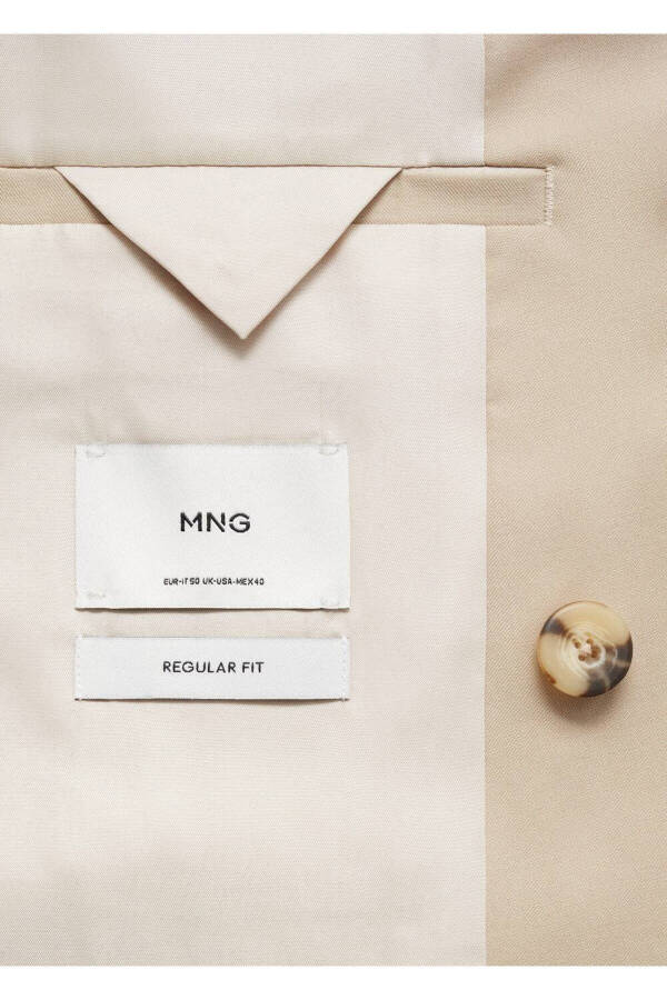 Slim-fit double-breasted blazer - 8