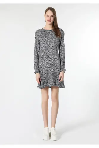 Slim fit floral printed navy blue women's dress. - 4
