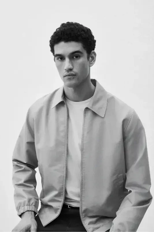 Slim Fit futbolka - Ochiq bej - 3