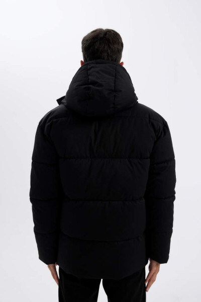 Slim Fit Hooded Down Jacket - 9