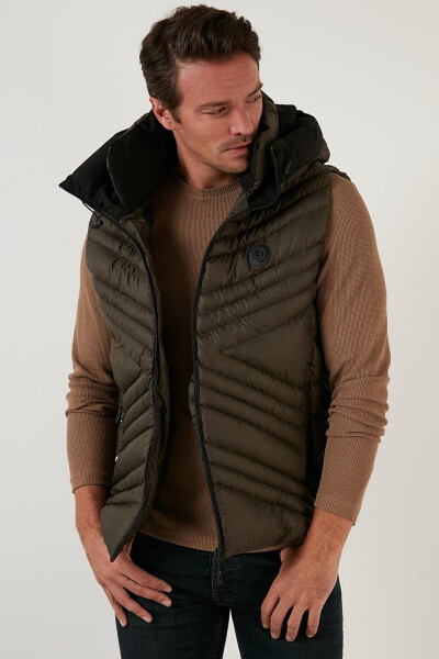 Slim Fit Hooded Stand Collar Pocket Puffer Vest 6274910 - 17