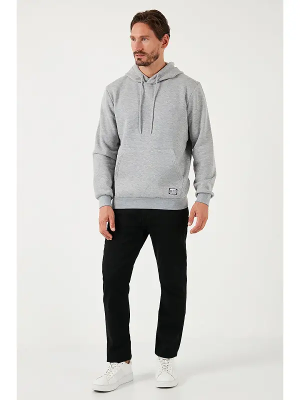 Gri Slim Fit Kapüşonlu Kanguru Cepli İçi Tüylü Yumuşak Şardonlu Erkek Hoodie 5905281-Gri - 3