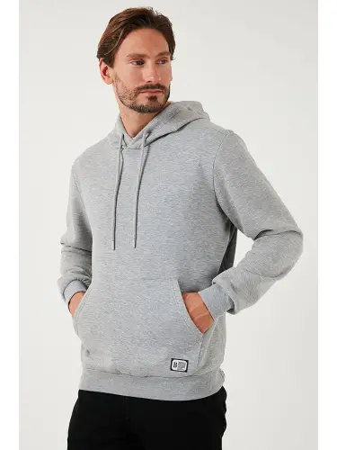 Gri Slim Fit Kapüşonlu Kanguru Cepli İçi Tüylü Yumuşak Şardonlu Erkek Hoodie 5905281-Gri - 6