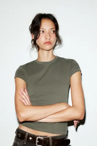 SLIM FIT KISA KOLLU T-SHIRT-Haki - ZARA (1)