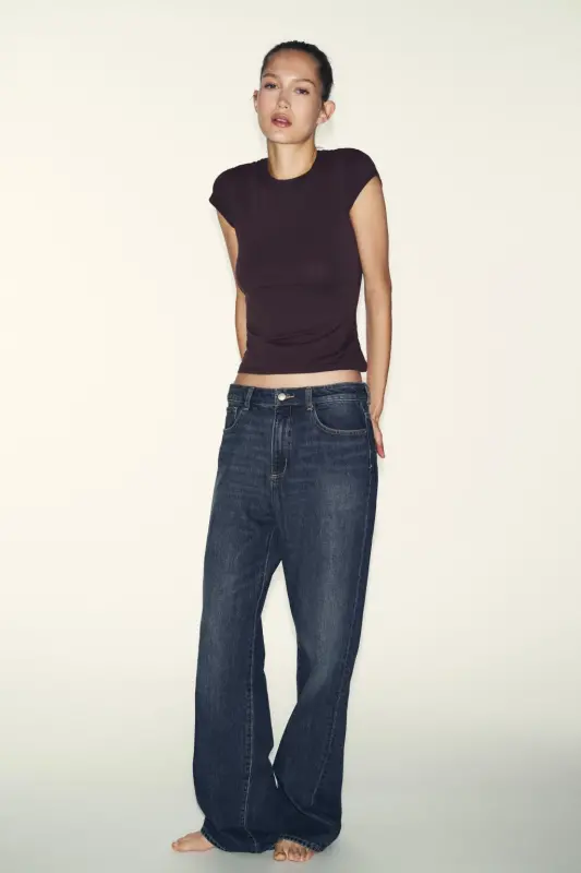SLIM FIT KISA KOLLU T-SHIRT-Kahverengi - ZARA