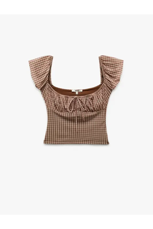 Slim Fit Kısa Kollu U Yaka Büzgülü Fiyonk Detaylı Pötikareli Bluz - Kahverengi Ekoseli - KOTON