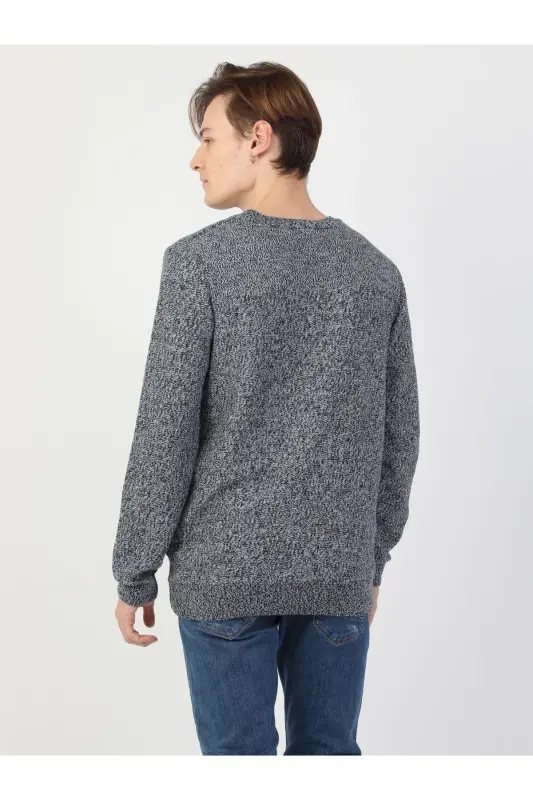 Slim Fit ko'k rangli erkaklar uchun sviter - 2