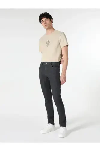 Slim fit, low rise, skinny denim men's jeans. - 1