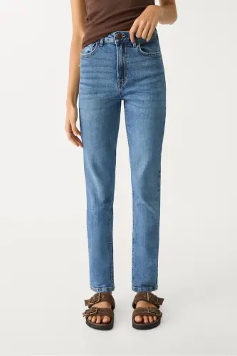 Slim Fit Mom Jean - 3