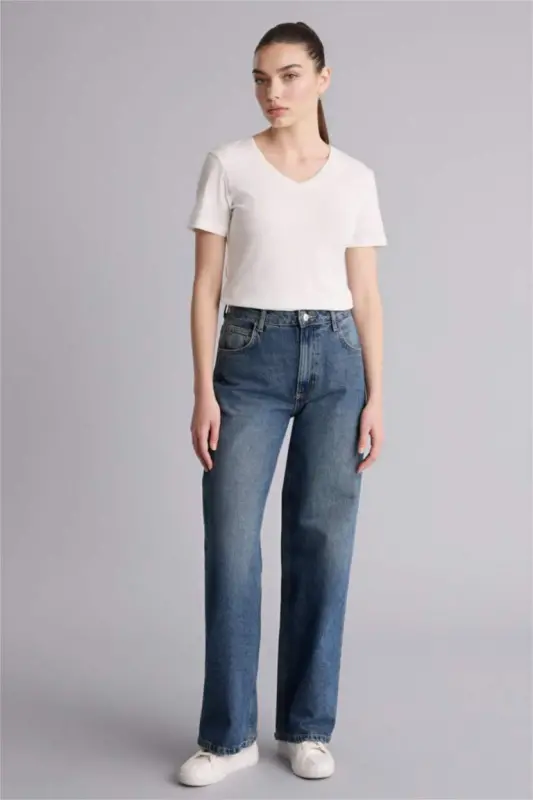 Slim Fit Narrow Cut V Neck Basic Plain Ribbed Short Sleeve T-Shirt-Ecru - DEFACTO