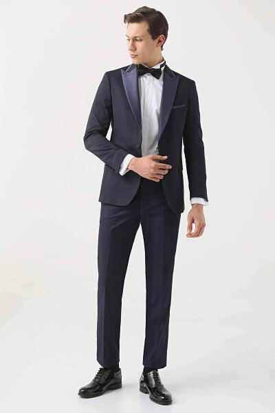 Slim Fit Navy Blue Armoured Notch Lapel Groom & Tuxedo Suit - 28