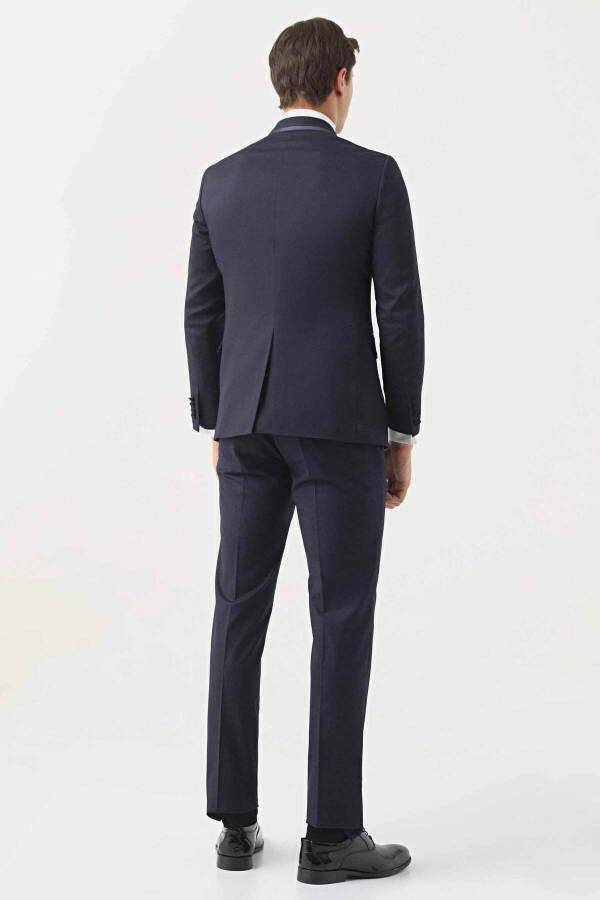 Slim Fit Navy Blue Armoured Notch Lapel Groom & Tuxedo Suit - 30