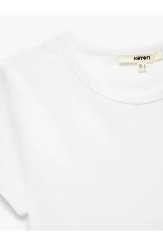Slim Fit Pamuklu Kısa Kollu Bisiklet Yaka Kadın Basic Tişört - Beyaz - 3