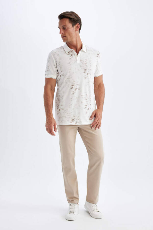 Slim Fit Dar Kesim Polo Yaka Baskılı Kısa Kollu Tişört Kırık Beyaz - 2