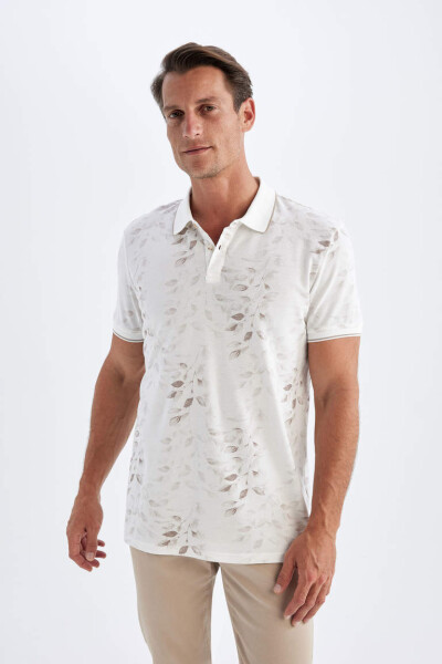 Slim Fit Dar Kesim Polo Yaka Baskılı Kısa Kollu Tişört Kırık Beyaz - 3