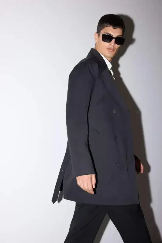 Slim Fit Приталенный Двубортный Тренчкот с Поясом Черный - DEFACTO