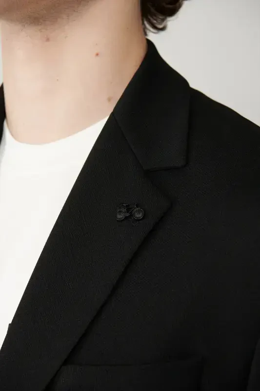 Slim fit, qora, mono yoqasi, astarli, yirtilgan, jersey matosi kurtka. - 5