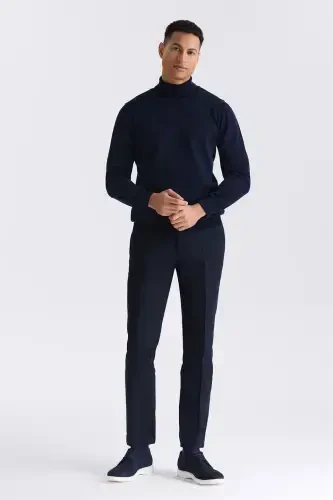 Slim Fit Solid Turtleneck Knitted Pullover - JAKAMEN (1)
