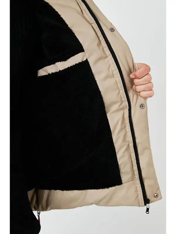 Bej Slim Fit Suni Kürklü Çıkarılabilir Kapüşonlu Şişme Mont Erkek Mont 5761080 B-Bej - 7