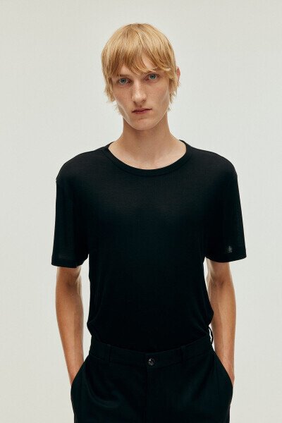 Slim Fit T-Shirt - H&M