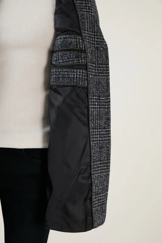 Slim Fit Tek Yırtmaçlı Düğmeli Mono Yaka Kaşe Kaban Erkek Kaban 5840098 - Lacivert Ekoseli - 6