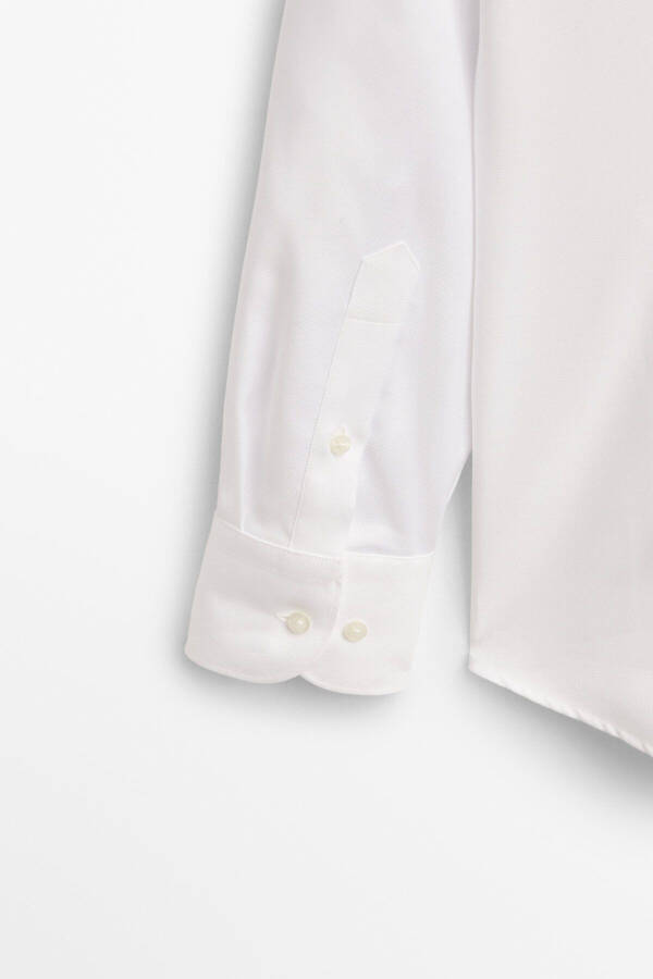 Slim fit, textured shirt, easy to iron. - 8