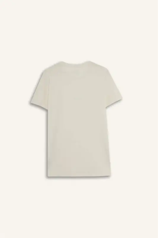 Slim Fit, velo yaxali, bosilgan, qisqa yengli futbolka, qum rang. - 8