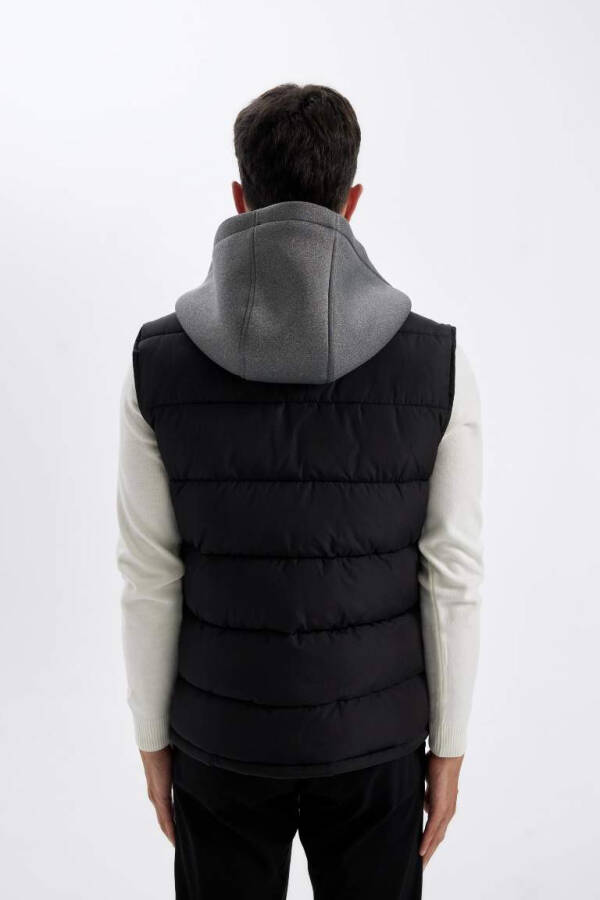 Slim Fit Vest Hoodie Zip Black - 10