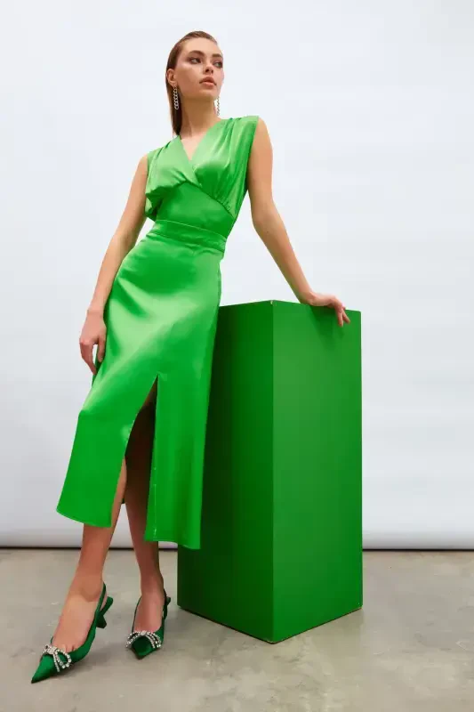 Slit Satin Skirt - Green - 6