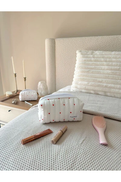 Small Red Heart Makeup Bag - PUNCHIESS (1)