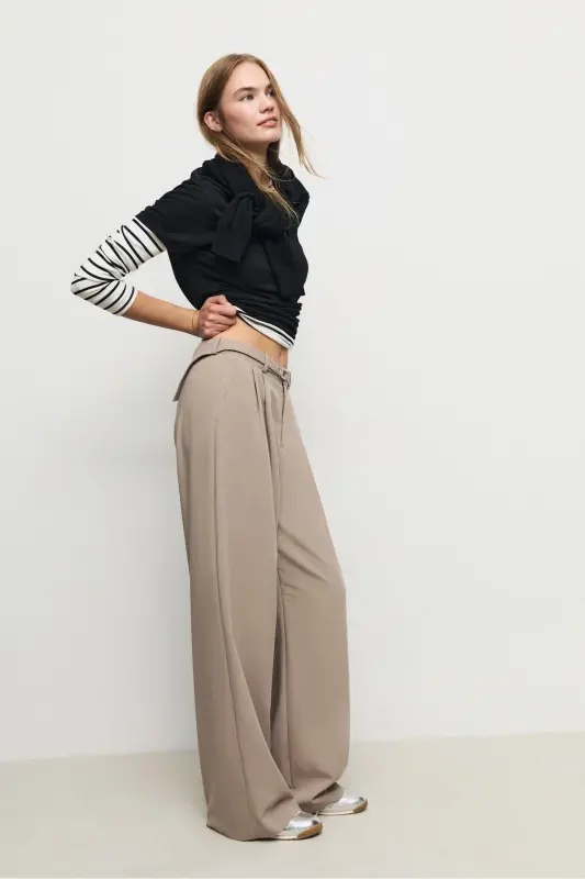 Smart buckle detail wide leg trousers-Brown - 1