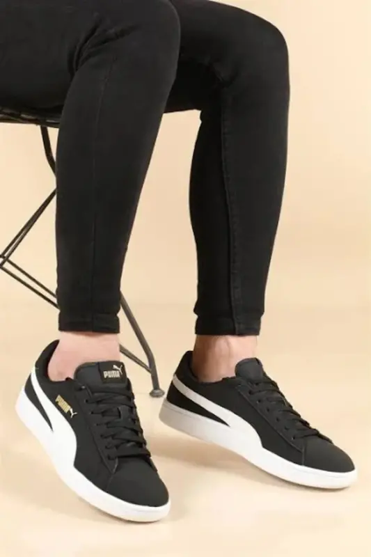 Smash V2 Buck Uniseks Spor Ayakkabı SİYAH BEYAZ-Siyah - PUMA