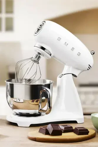SMF03WHEU Retro 4.8 Litre White Stand Mixer - 4