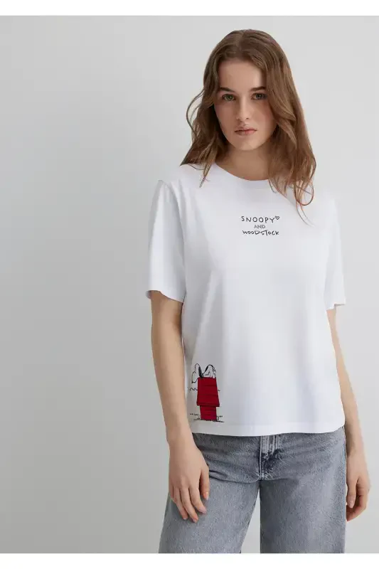 Snoopy Baskılı Beyaz Tişört Regular Fit / Normal K - MAVI