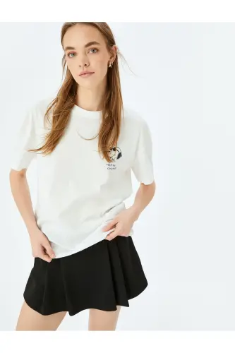 Snoopy Baskılı Lisanslı Bisiklet Yaka Kısa Kollu Oversize Tişört - 1